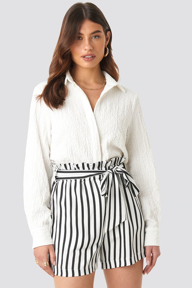 Striped Paperwaist Shorts Black/White Stripe