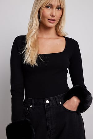 Black Faux Fur Detail Knitted Top