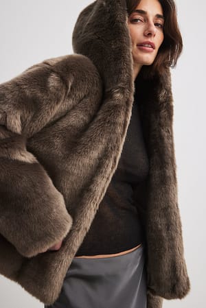 Faux Fur Hooded Jacket Brown | NA-KD