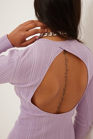 Light Lilac Top in maglia fine con schiena scoperta