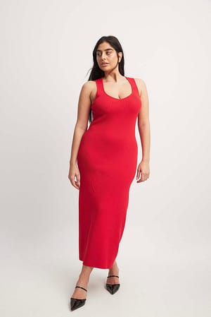 Red Fine Knitted Scoop Neck Midi Dress