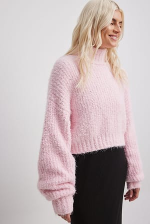 Light Pink Puszysty sweter z golfem z dzianiny
