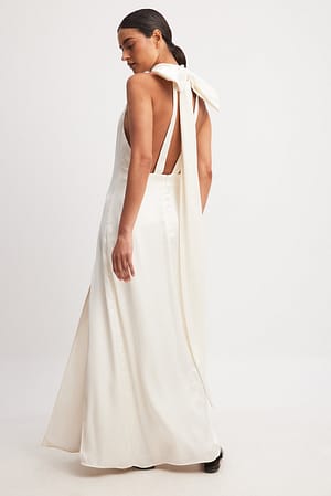 White Maxi-jurk met halternek en strikdetail
