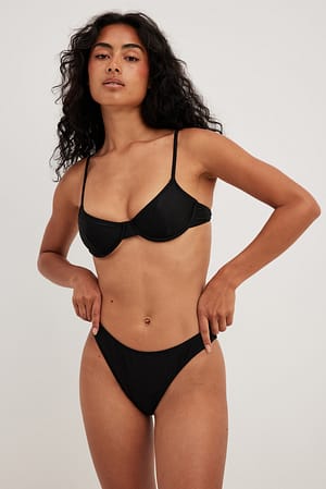 Stoffelijk overschot vork Medisch Brazilian bikini bottoms | Shop thong bikini bottoms | NA-KD