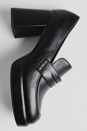 Black Loafers med høy hæl