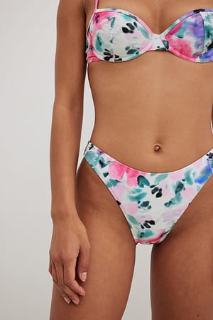 Soft Floral Pattern Bikini-Höschen mit hohem Beinausschnitt