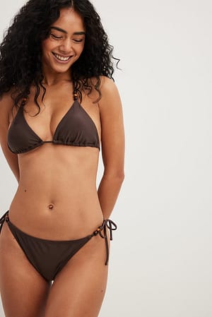 Brown Detaljerade bikinitrosor med hög skärning
