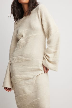 White/Beige Robe longue en maille jacquard