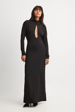 Black Dżersejowa lejąca sukienka maxi z ozdobnym wycięciem