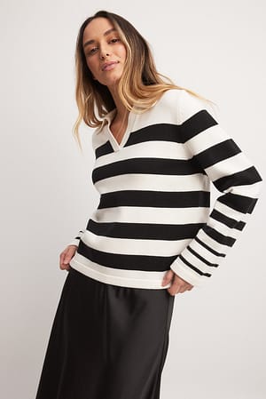 Off White With Black Stripe Knitted Collar Sweater
