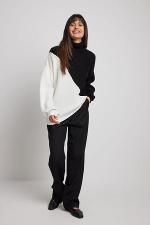 Black/White Knitted Diagonal Color Block Sweater
