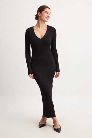 Black Knitted V-Neck Midi Dress
