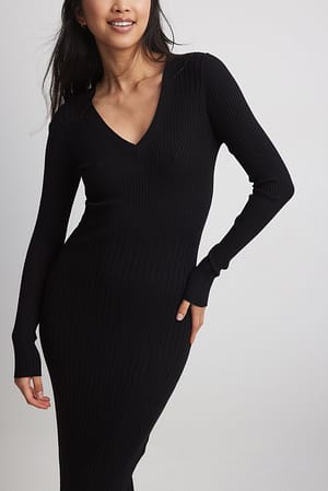 Black Knitted V-Neck Midi Dress