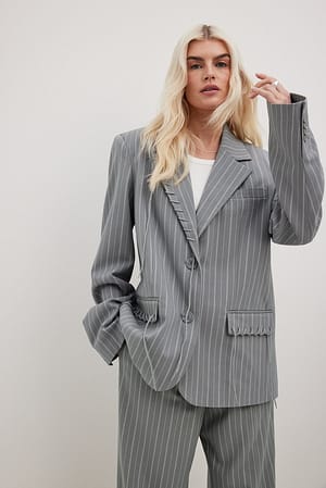 Grey Stripe Oversized Blazer mit Schnürungsdetails