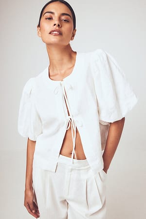 White Linnen blouse met ballonmouwen en strikdetail