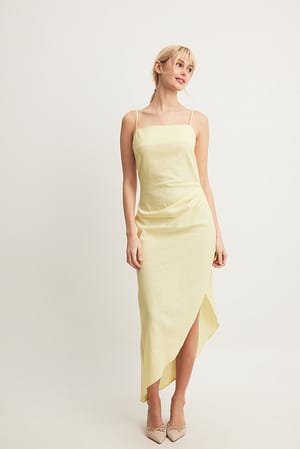 Yellow Vestido midi asimétrico de mezcla de lino con espalda abierta