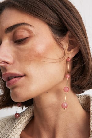 Dusty Pink Boucles d'oreilles longues avec pierres rondes colorées