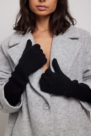 Black Long Knitted Gloves
