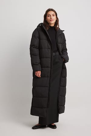 Black Długa pikowana kurtka