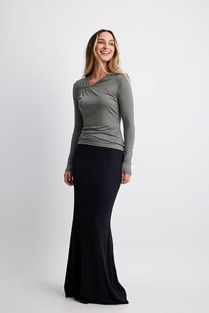 Long Sleeve Asymmetric Top Outfit