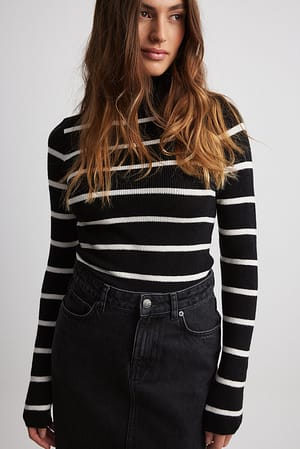 Black Stripe Ribgebreide top met lange mouwen en turtleneck