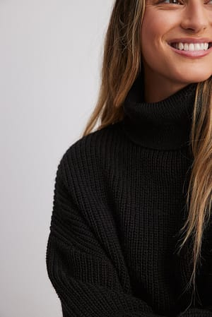 Black Long Turtle Neck Knitted Sweater