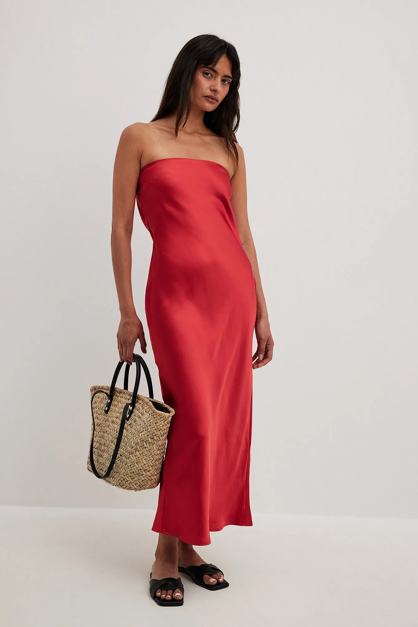 What Colour Shoes With A Red Dress: A Styling Guide | NA-KD What Colour Shoes With A Red Dress: A Styling Guide | NA-KD