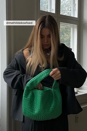Green Woven Rounded Shoulder Bag