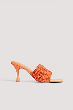 Orange Leveäkorkoiset kengät