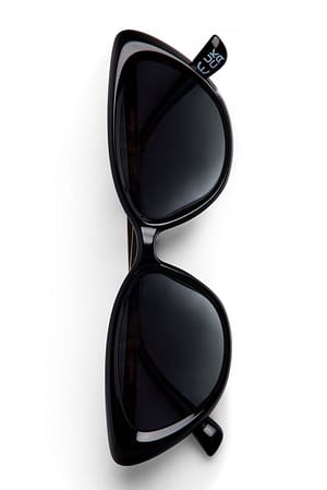 Black Metal Detailed Cateye Sunglasses