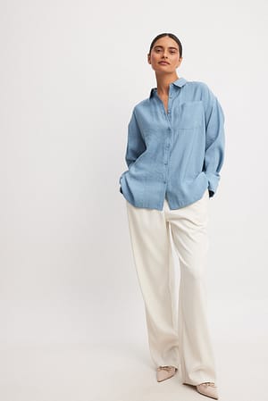 Light Blue Modalskjorte med lomme