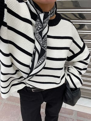 offwhite/black Strikket sweater i overstørrelse med striber