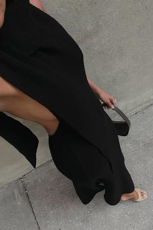 Black Dzianinowa sukienka maxi z szalikiem