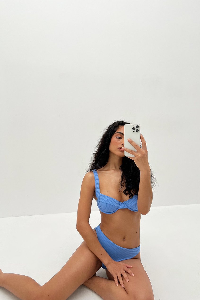 Schwimm & Strandbekleidung Bikini Oberteile | Geripptes Bikini-Top - QA32566