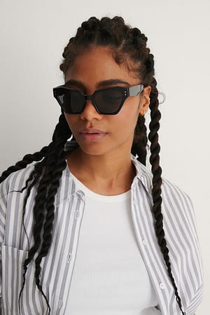Black Zakrzywione Okulary Przeciwsłoneczne „Kocie Oko”
