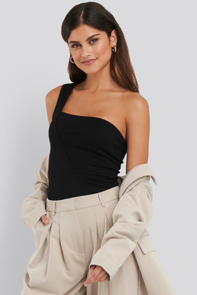 Asymmetrisk Topp Black