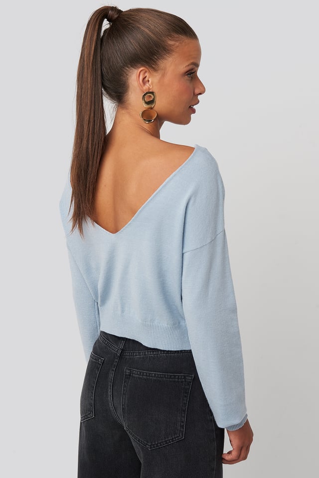 Back V-neck Cropped Sweater Light Blue