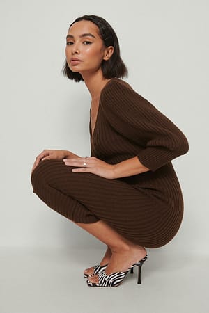 Brown Balloon Sleeve Knitted Midi Dress