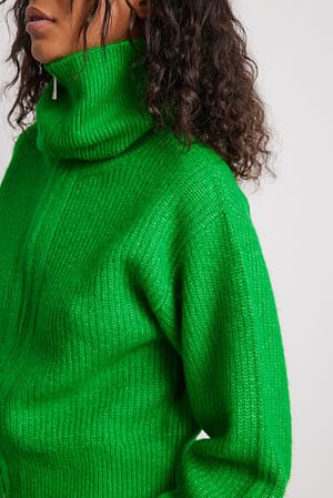 Green Big Collar Zipped Knitted Cardigan