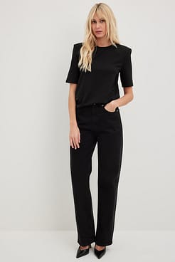 Boxy shoulderpads T-shirt Outfit