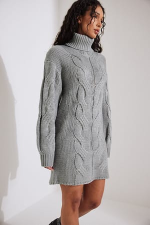 Grey Kabelgebreide mini-jurk