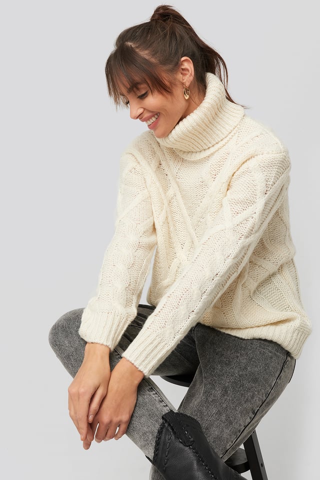 Cable Knitted High Neck Sweater Offwhite