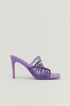 Purple Högklackade skor med remmar
