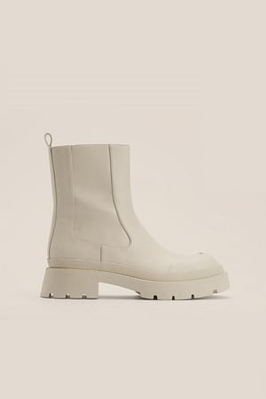 Cream Cap Detailed Ankle Boots