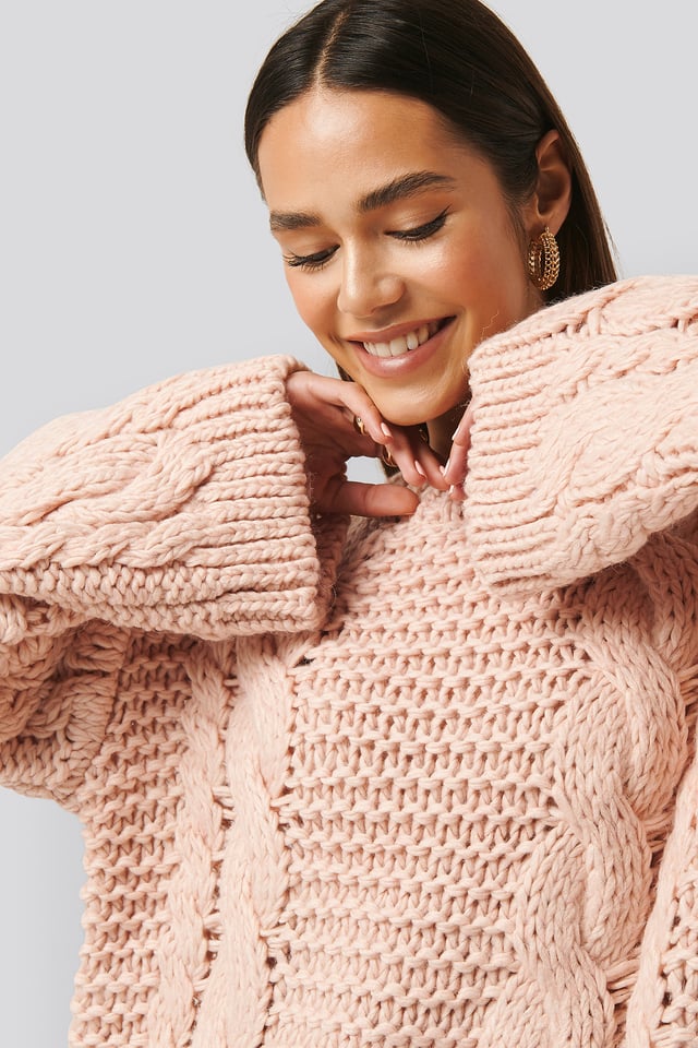 Chunky Cable Knitted Sweater Light Pink