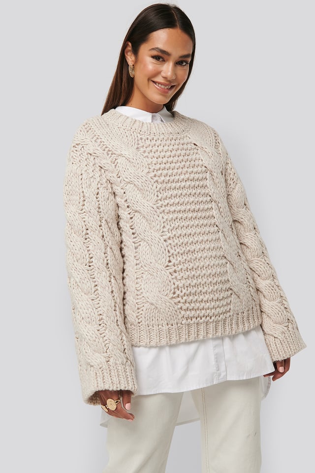 Chunky Cable Knitted Sweater Offwhite