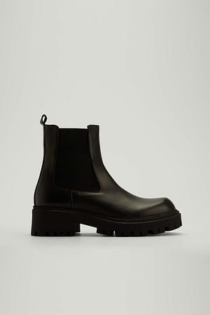 Black Chunky Leather Chelsea Boots