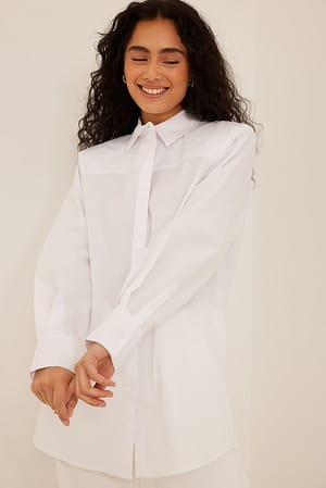White Overhemd met gemarkeerde schouder