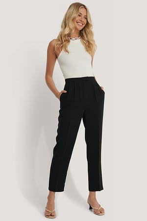 Cropped Darted Suit Pants Black | NA-KD