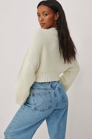 Cropped Knit Sweater Offwhite | NA-KD